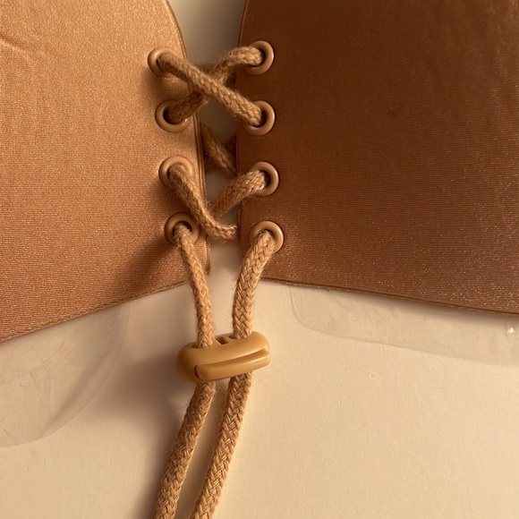 Sticky bra cups - Picture 2 of 3